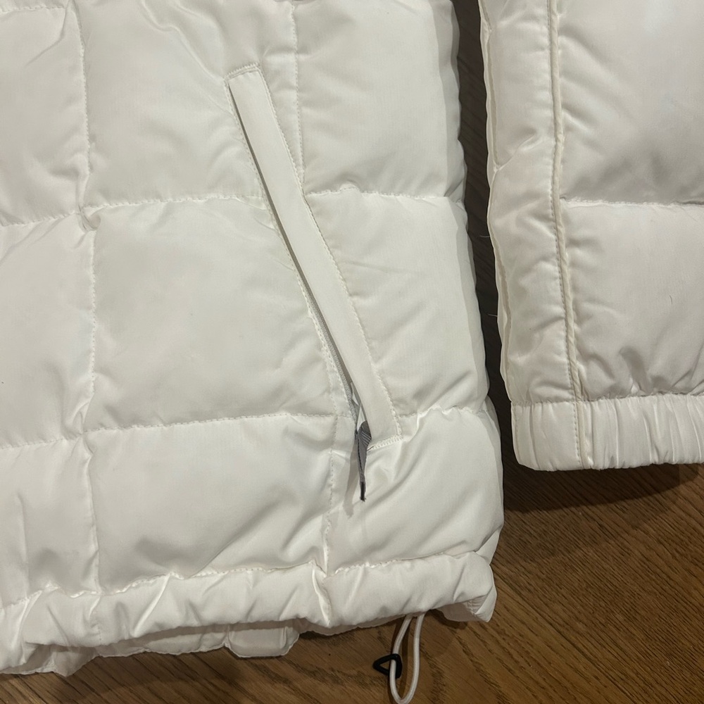 Columbia White Puffer Jacket - Picture 3 of 9